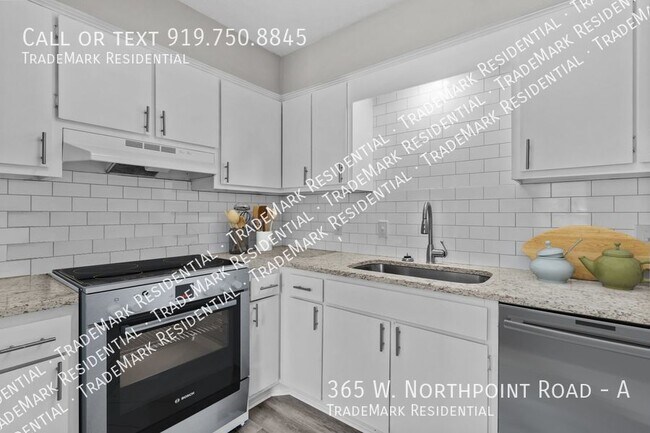Foto del edificio - Newly Renovated 2 Bedroom, 2 Bathroom Duplex