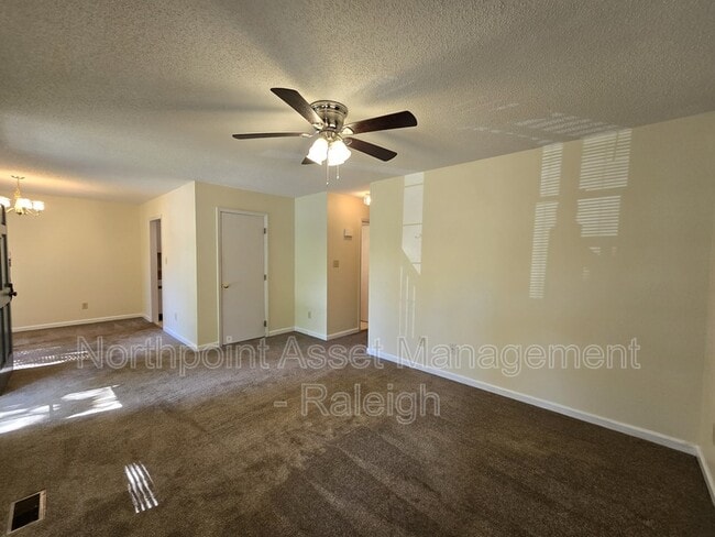 Building Photo - 416 Talmage St