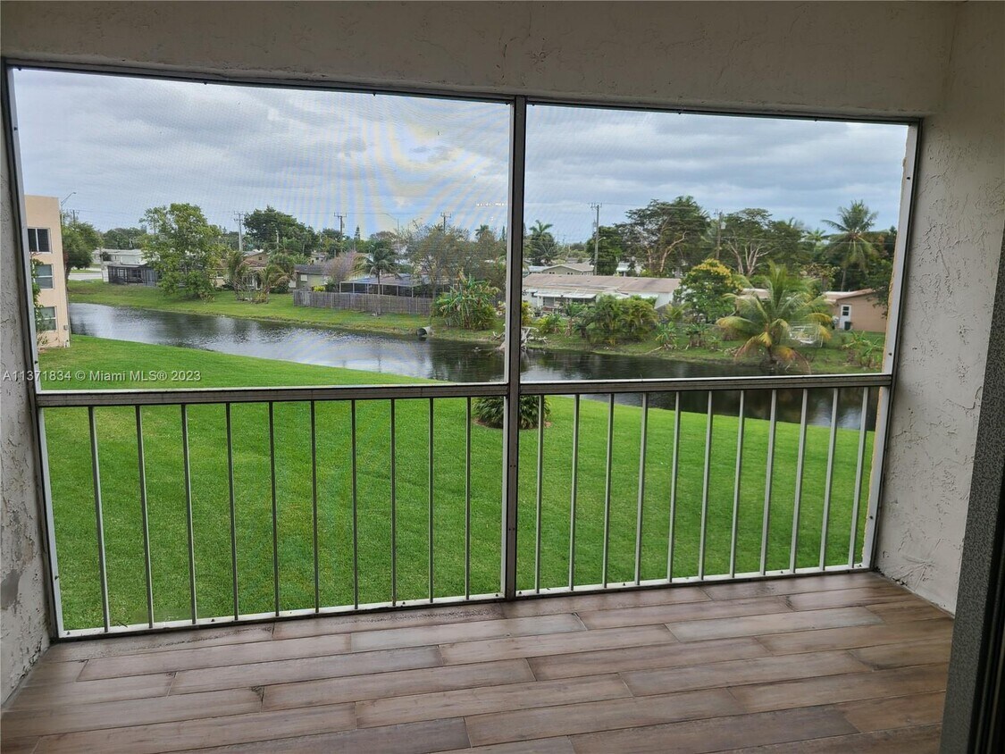 6550 Royal Palm Blvd Unit 309A, Margate, FL 33063 Condo for Rent in