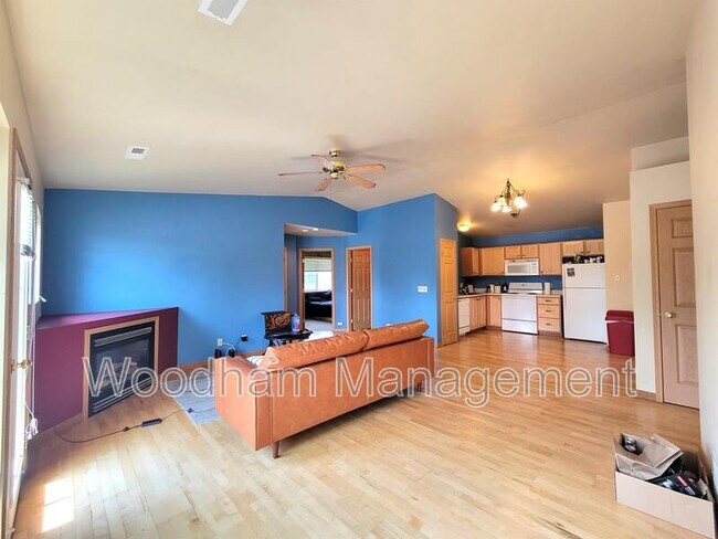 Foto del edificio - 3505 Fallon St