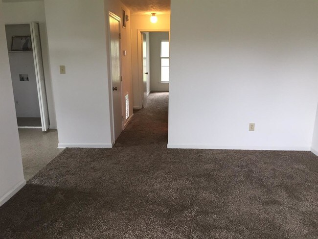 Building Photo - 3204 Baird Ct