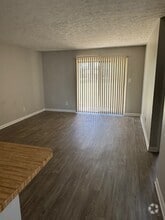 Building Photo - 839 Applewood Ln