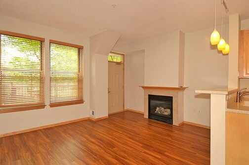 Foto del edificio - 560 N 2nd St