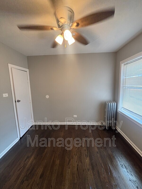 Building Photo - 2914 W 64th St