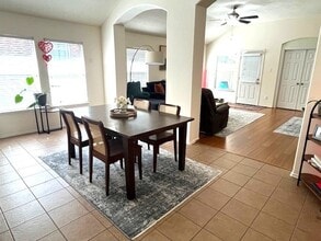 Building Photo - 14423 Dakota Bend Dr