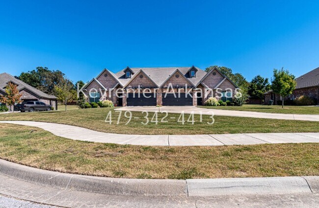 Foto del edificio - 4870 Castlewood Ln