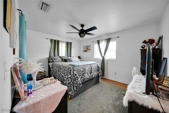 Building Photo - 102 Oleander Rd