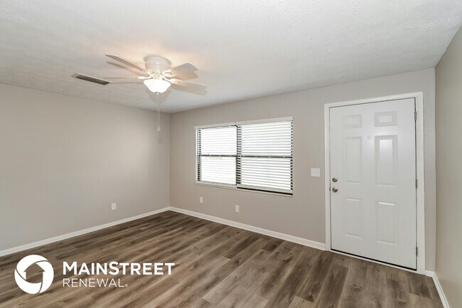 Building Photo - 352 Aries Dr