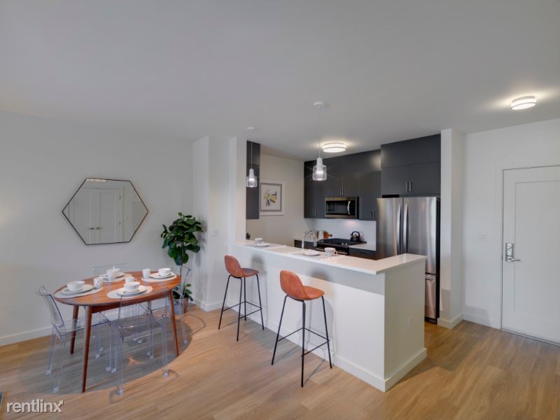 Foto principal - 1235 VFW Parkway