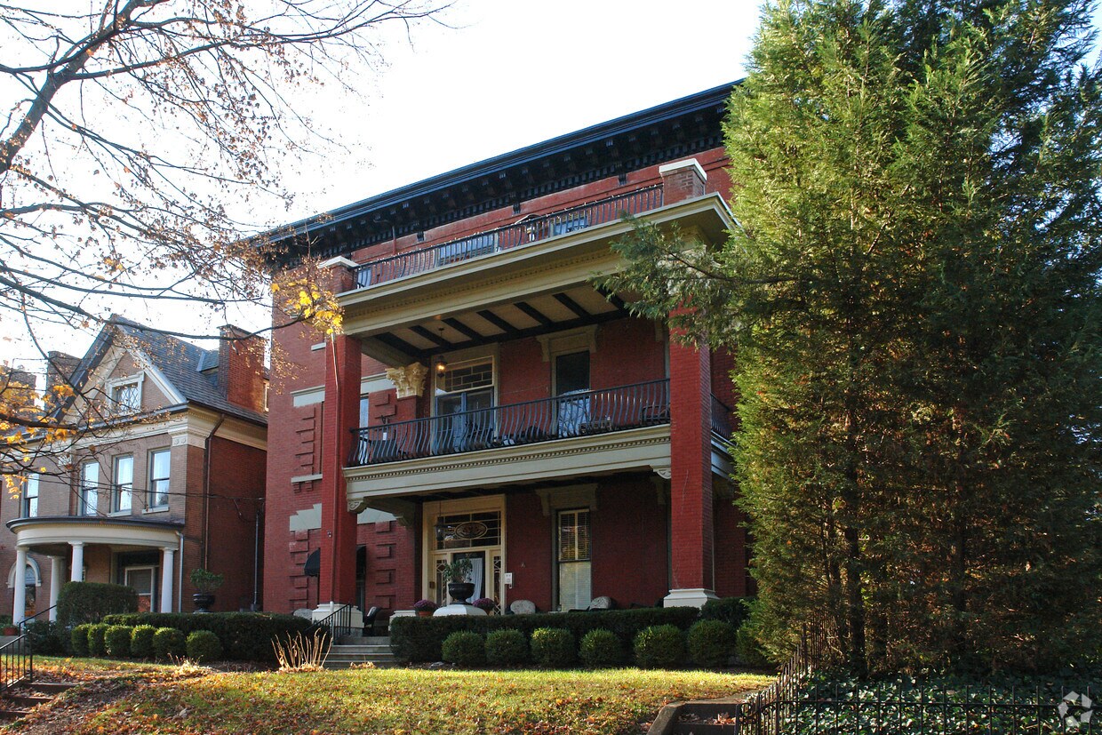 Building Photo - 1058 Cherokee Rd