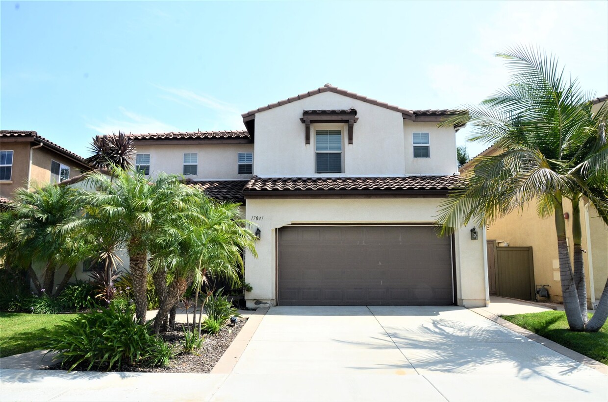 Primary Photo - 17041 Silver Crest Dr