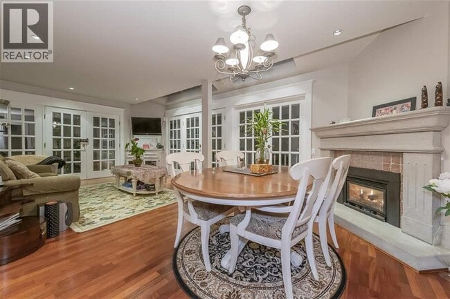 Building Photo - 4XXX Beverly Crescent