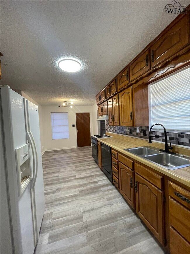 4807 Lindale Dr, Wichita Falls, TX 76310 House Rental in Wichita