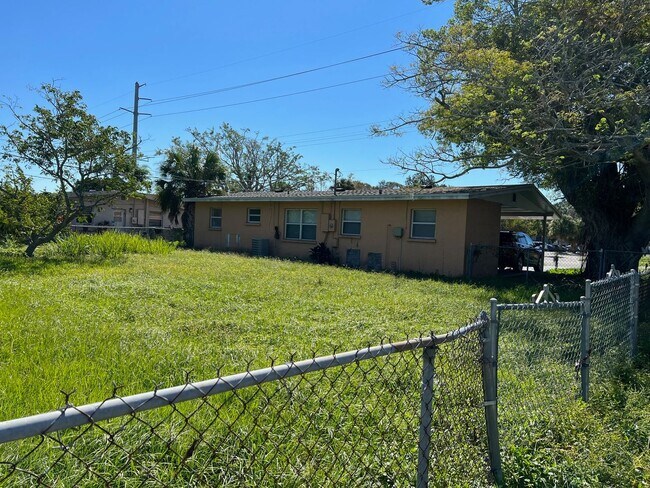 Foto del edificio - Quaint 3 bedroom home