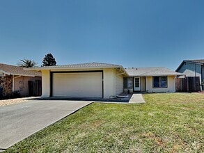 Building Photo - 147 Erin Dr