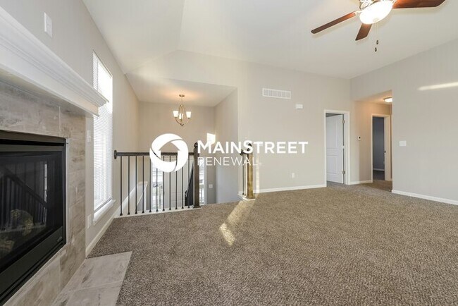 Building Photo - 4 Bedroom Pet-Friendly Home in RAYMORE, MO...