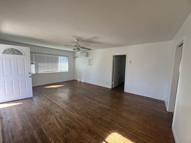 Foto del edificio - 510 S Escondido Blvd