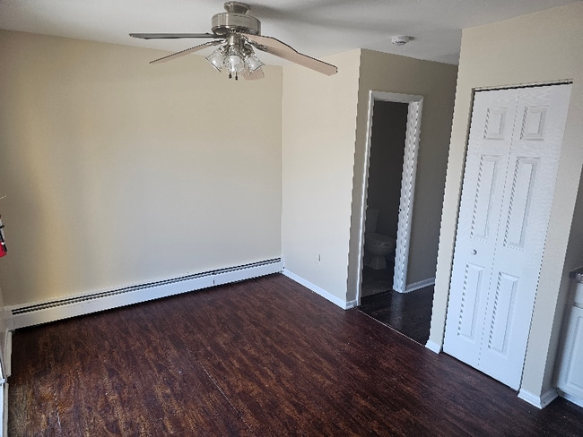 Building Photo - 2405 Walnut Ridge Dr