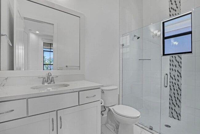 Building Photo - 13501 Artisan Cir