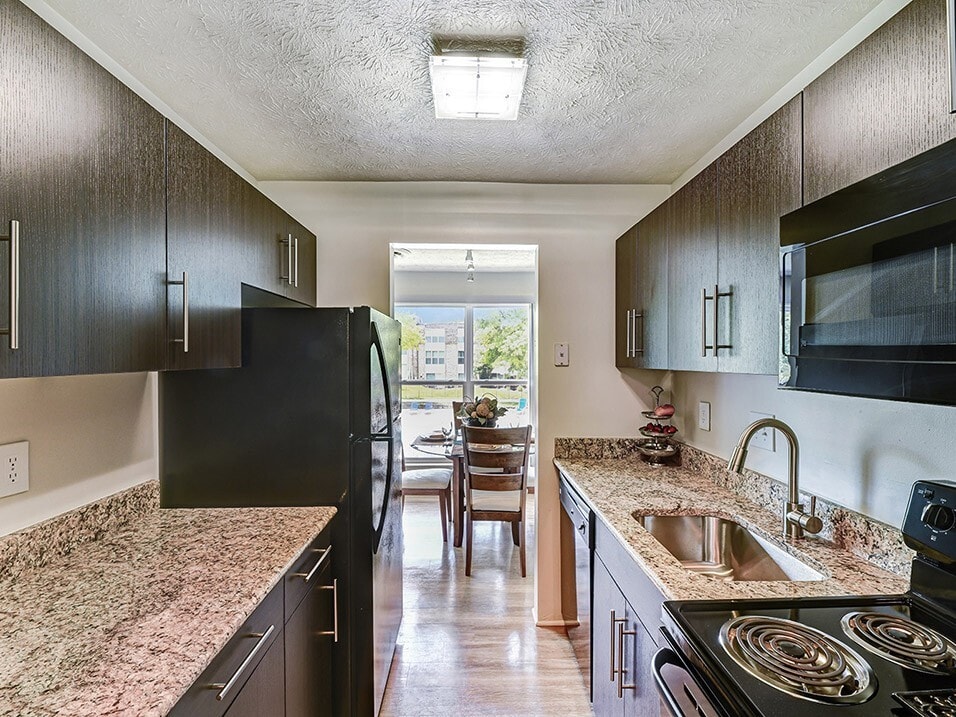 Carriage Hill Apartments 1344 Carriage Hill Ln Hamilton, OH