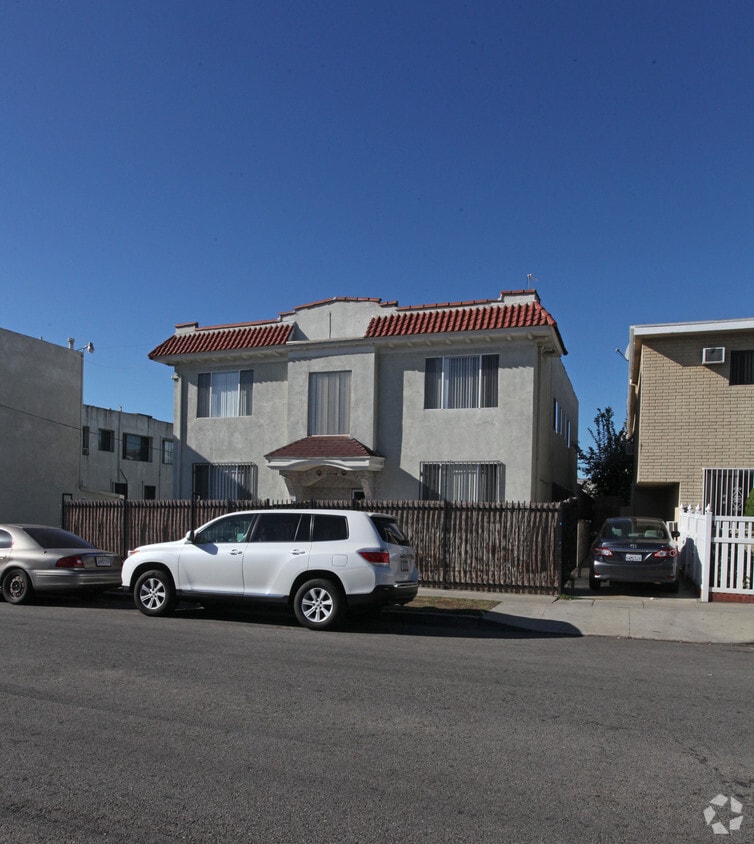 Building Photo - 1711 N Alexandria Ave