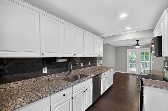 Foto del edificio - 6176 Martins Landing Ct