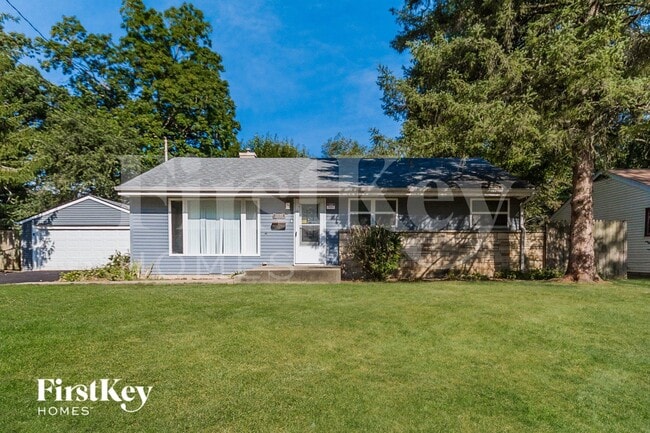 Building Photo - 16088 W Des Plaines Dr