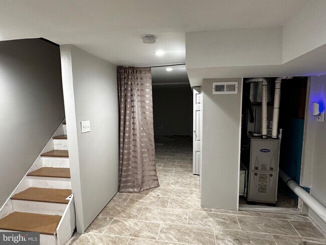 Foto del edificio - 1217 N Taylor St