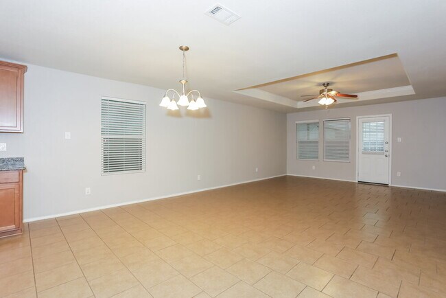 Foto del edificio - 128 Feverbush Dr