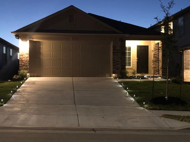 Building Photo - 14926 Talus Rd