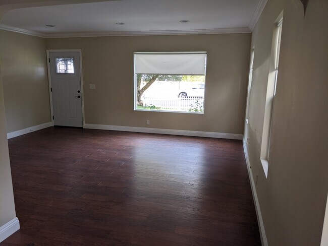 Building Photo - 15222 Hesby St