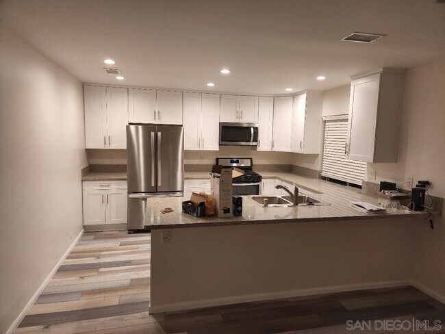 Building Photo - 8568 Menkar Rd