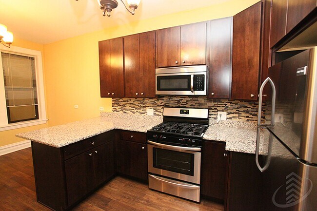 Foto del edificio - 1324 N Bosworth Ave