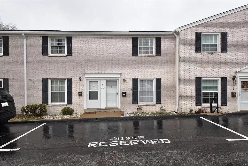 4135 Paule Ave, Lemay, MO 63125 Townhome Rentals in Lemay MO