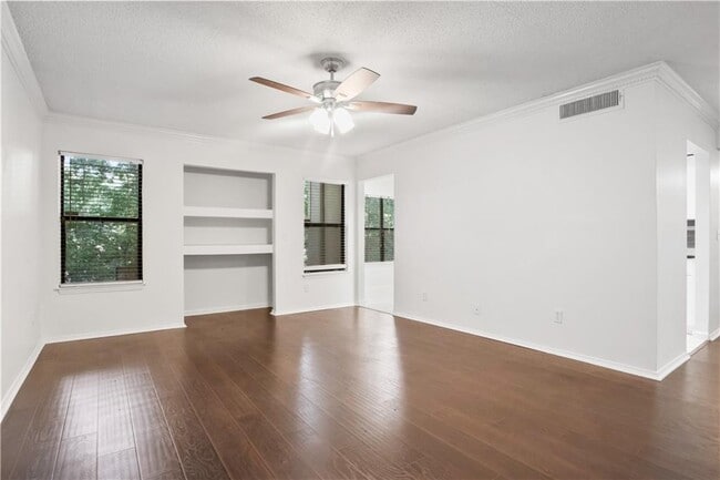Building Photo - 1312 Old Hammond Chase