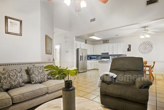 Foto del edificio - 7436 1st St