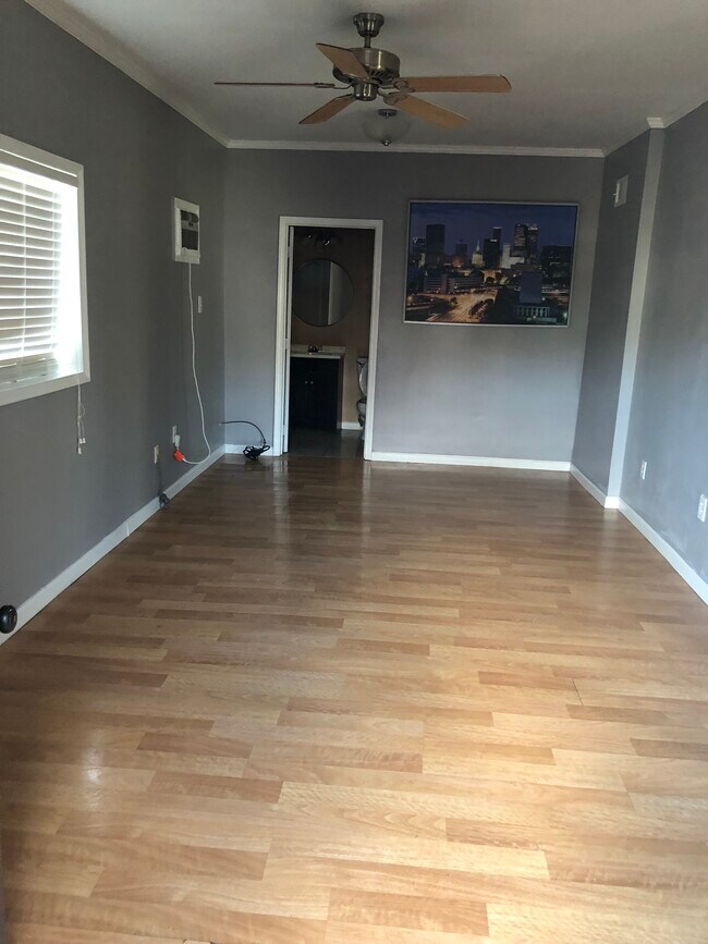 Foto del edificio - 7111 Swift St
