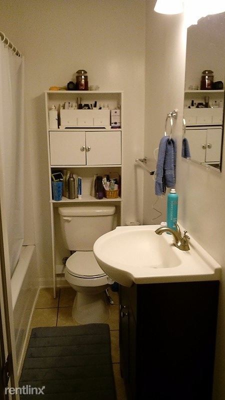 Foto del edificio - 1 br, 1 bath Apartment - 1 West Duck Street 1