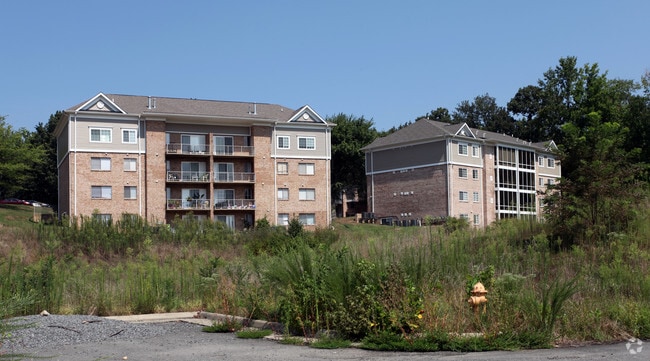Building Photo - Briarwood Apartments