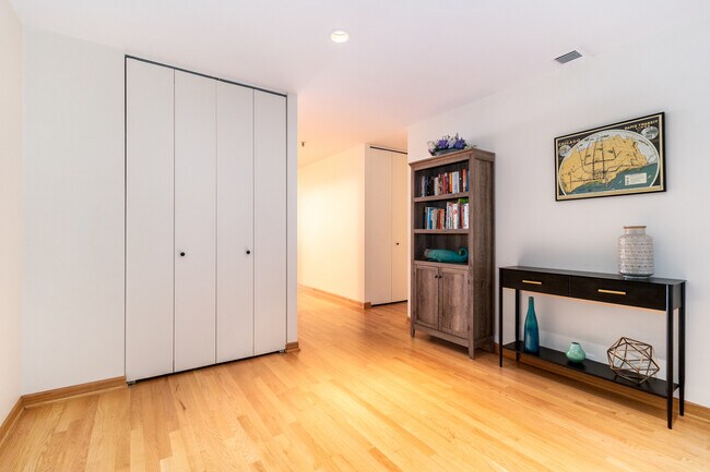 Foto del edificio - 680 N Lake Shore Dr