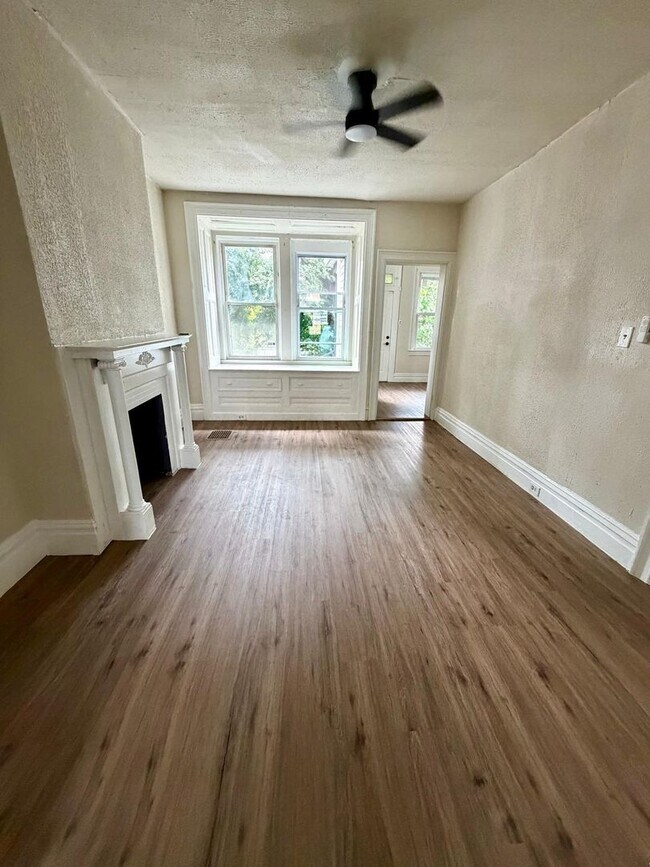 Photo - 7122 Idlewild St House