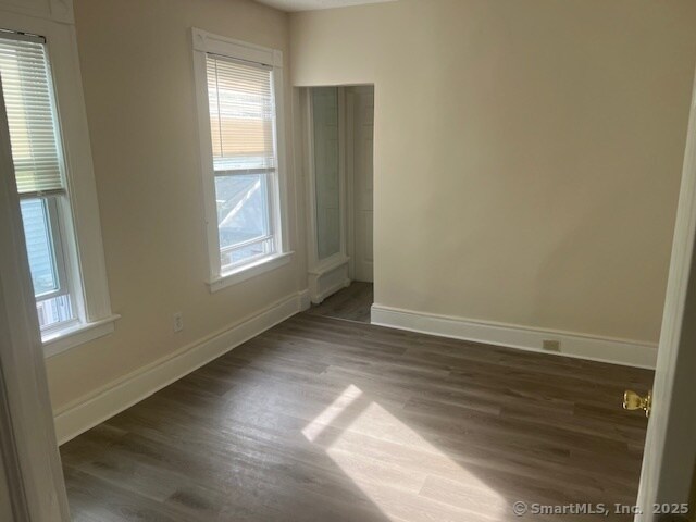 Building Photo - 32 Hazelwood Ave