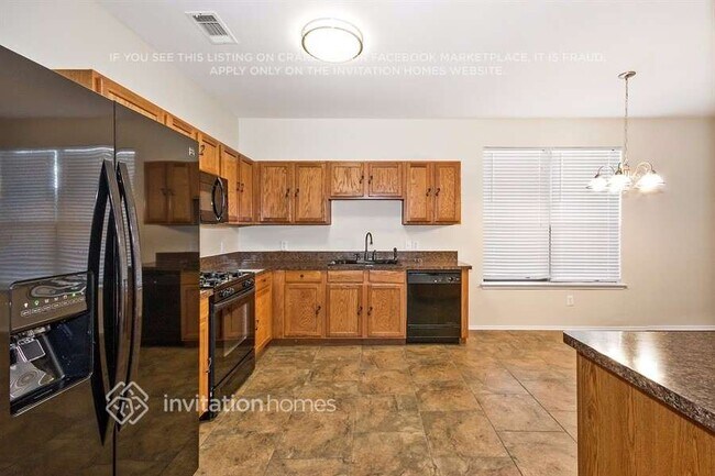 Foto del edificio - 5601 Desert Willow Ct