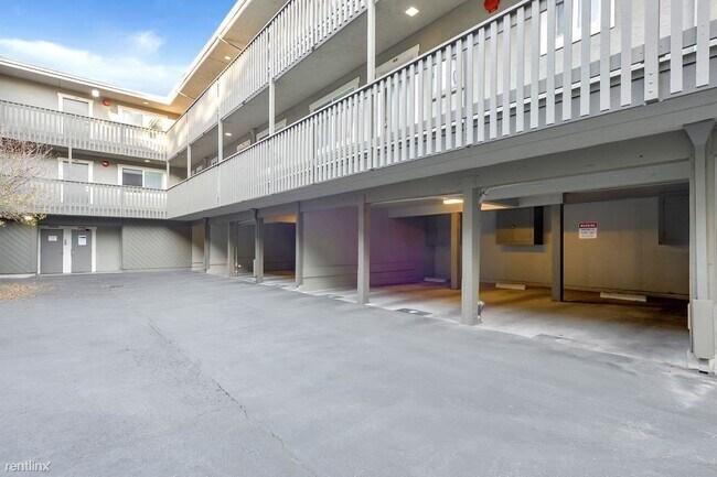 Foto del edificio - 1 br, 1 bath Condo - 480 E Okeefe St Apt 309