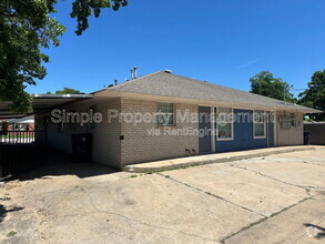 Building Photo - 5832 NW 31st Terrace