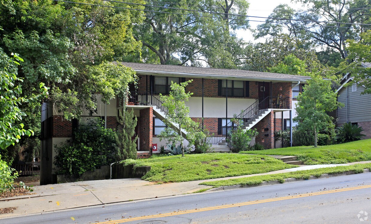 Building Photo - 606 E Park Ave