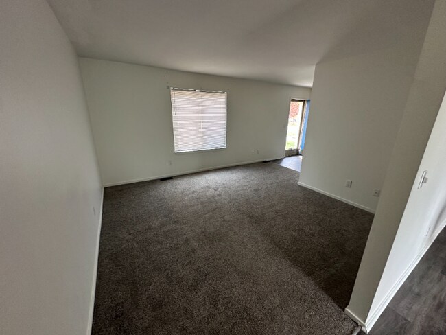 Foto del edificio - 31621 Couchez St