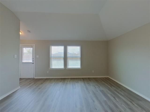 Building Photo - 617 Chickadee Dr