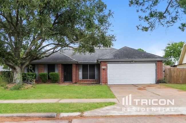 Building Photo - 6338 Northland Dr