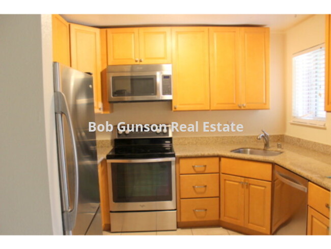 Building Photo - 7 Landcaster Circle Unit 145
